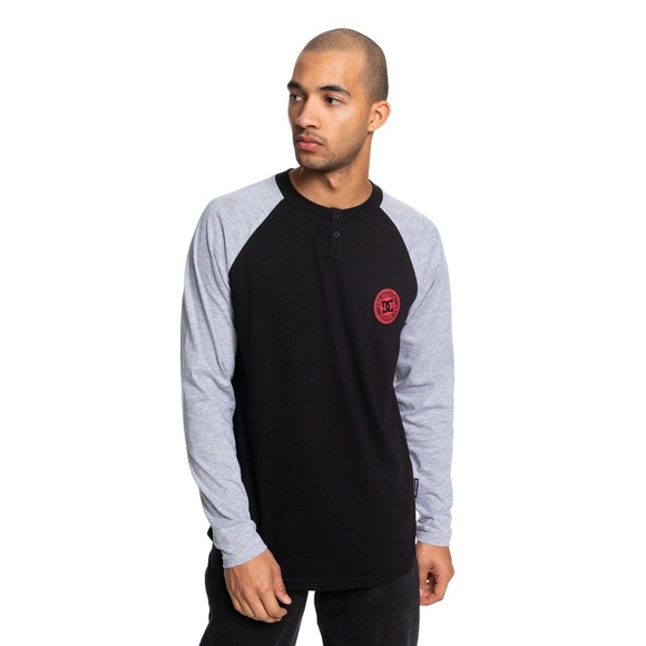 DC MEN'S LONG SLEEVE HOODED TOP NWT - Picture 2 of 9